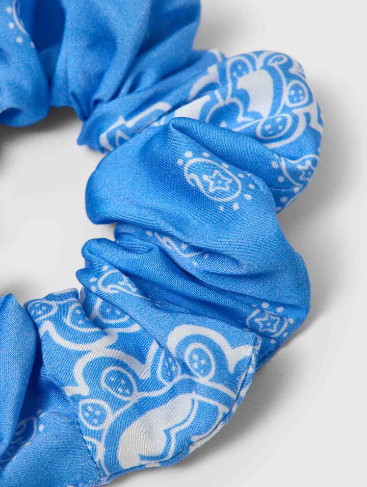 Printed fabric scrunchie