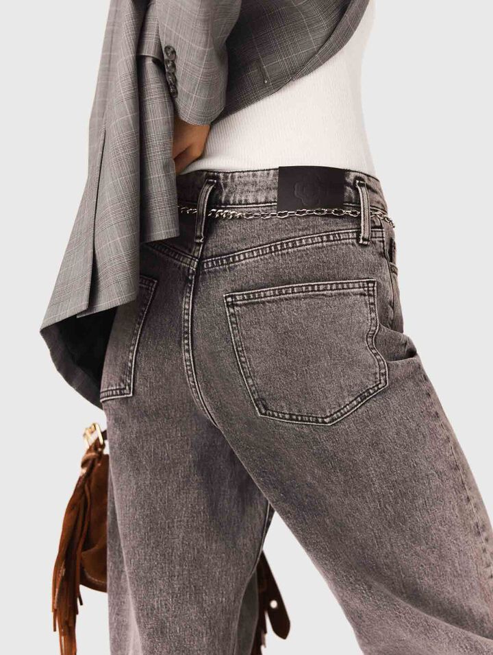 Wide-leg jeans with chain-link belt
