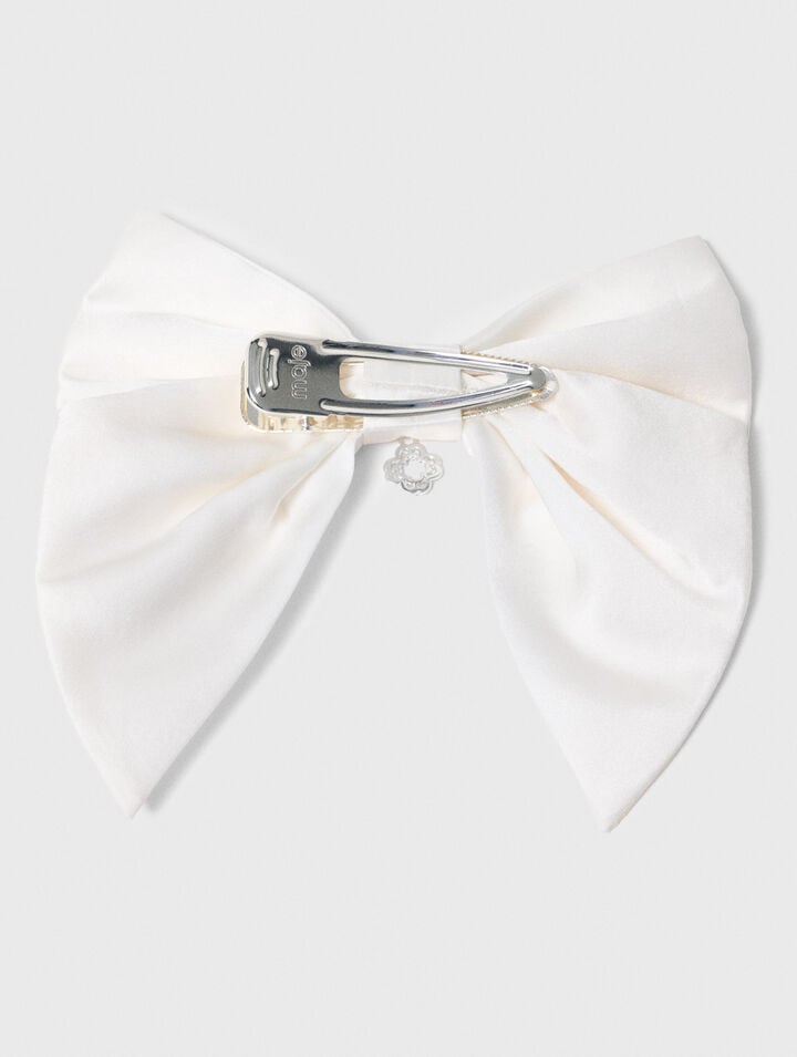 Satin-effect bow barrette