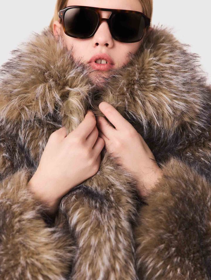Short faux fur coat