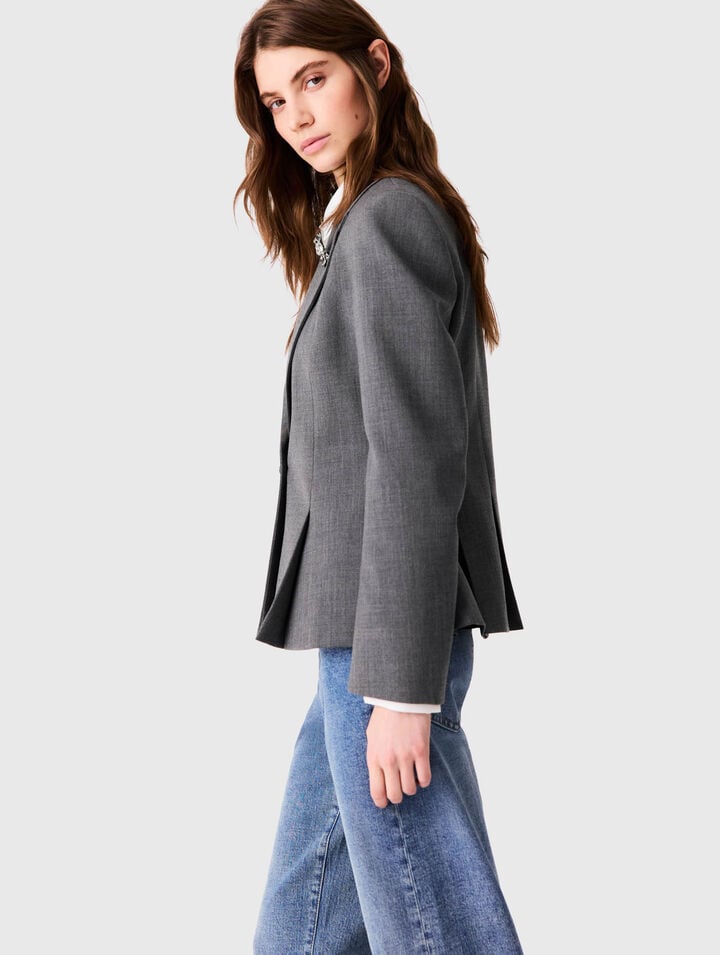 Short Bar-style suit jacket