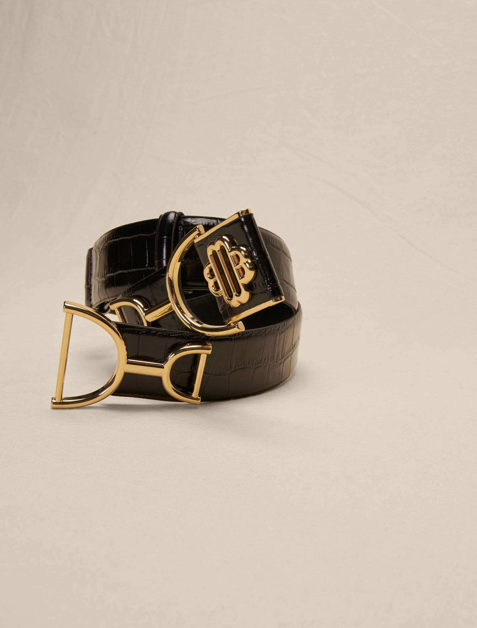 Wide smooth leather belt