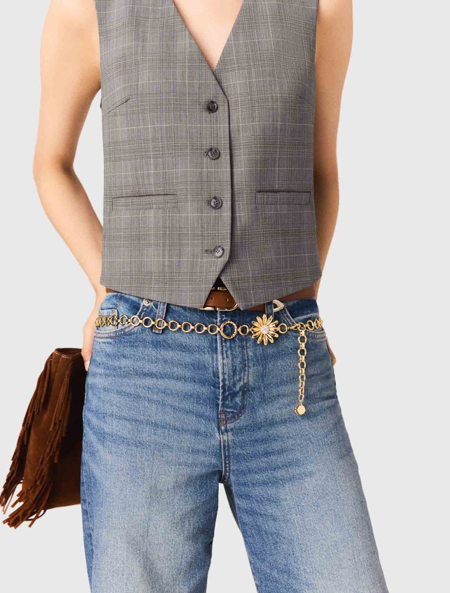 Chain belt with flowers