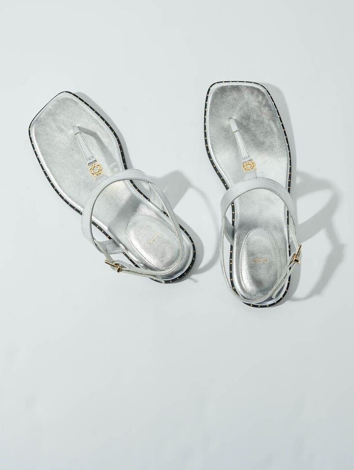 Leather sandals with silver straps