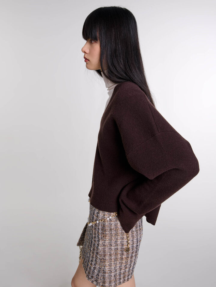 V-neck jumper