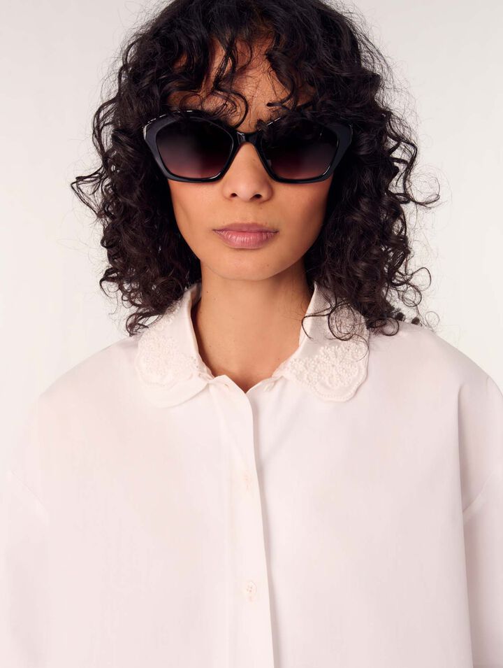Short shirt with embroidered collar