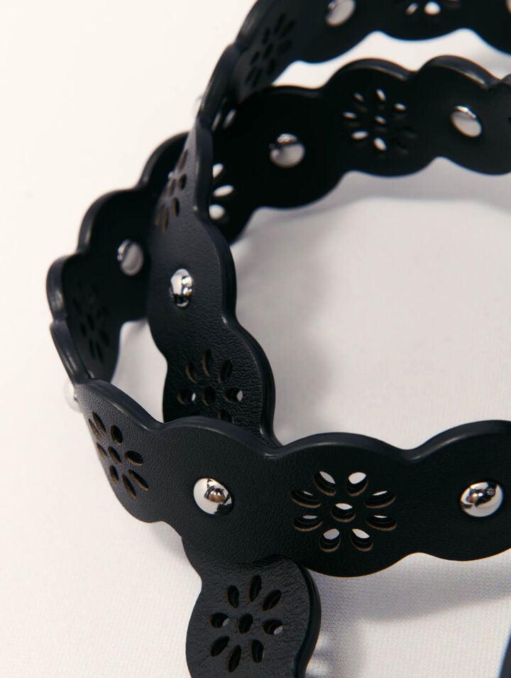 Perforated flower-style strap