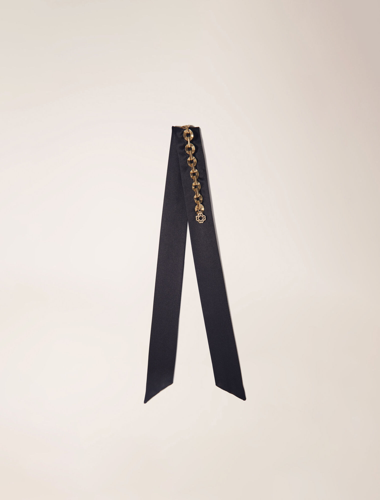 Twill with chain