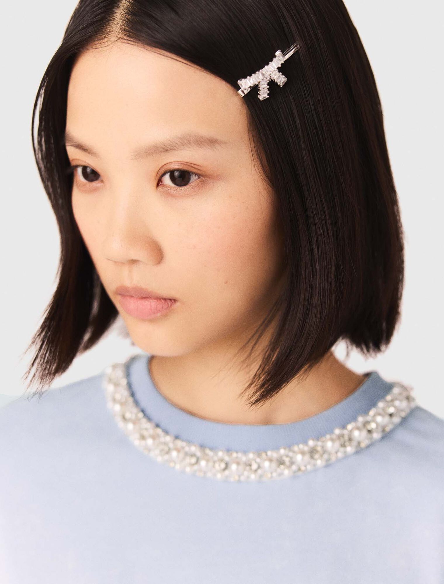 Rhinestone bow barrette