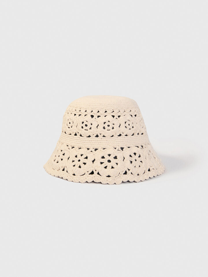 Crochet bucket hat
