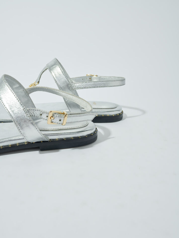 Leather sandals with silver straps