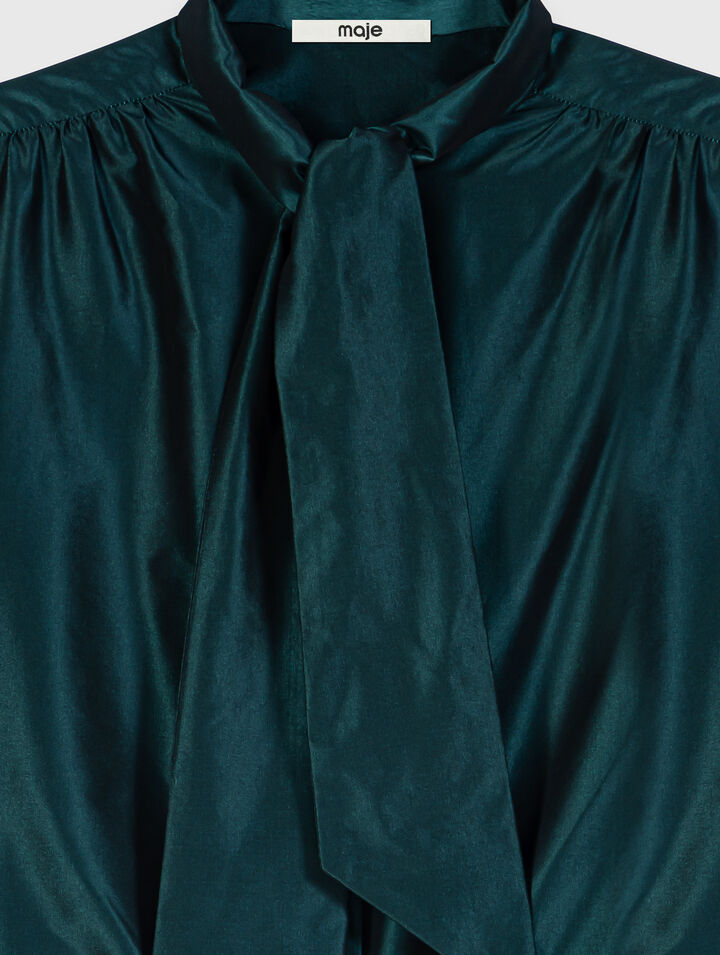 Satin pussy bow shirt