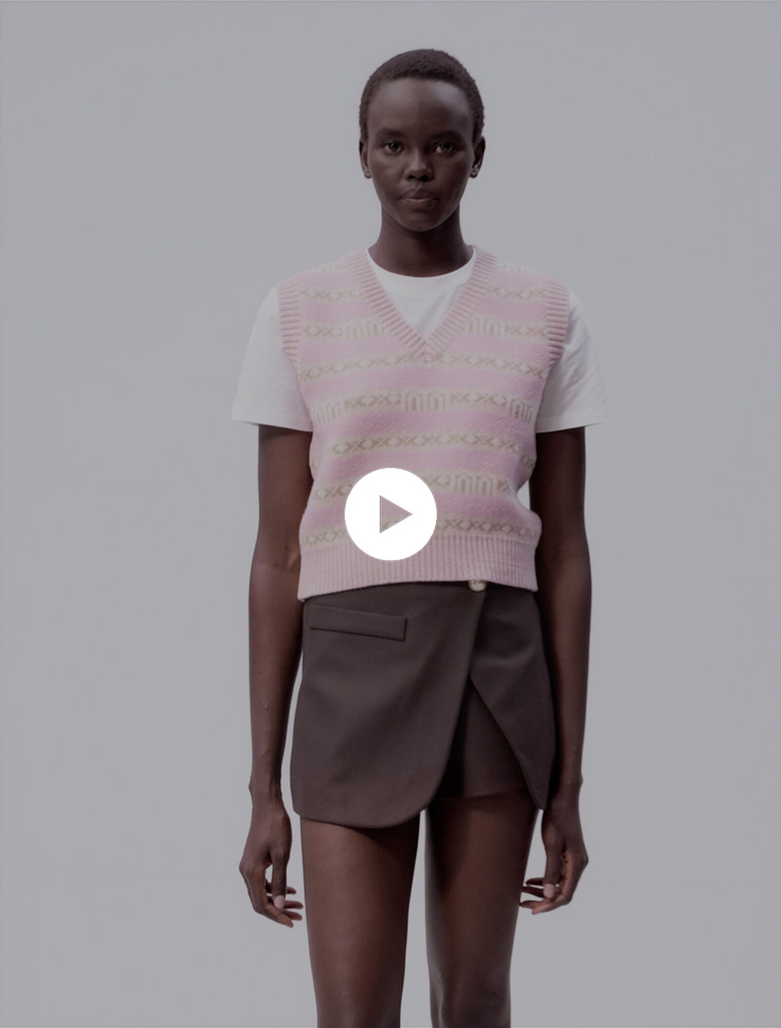 Sleeveless jacquard jumper