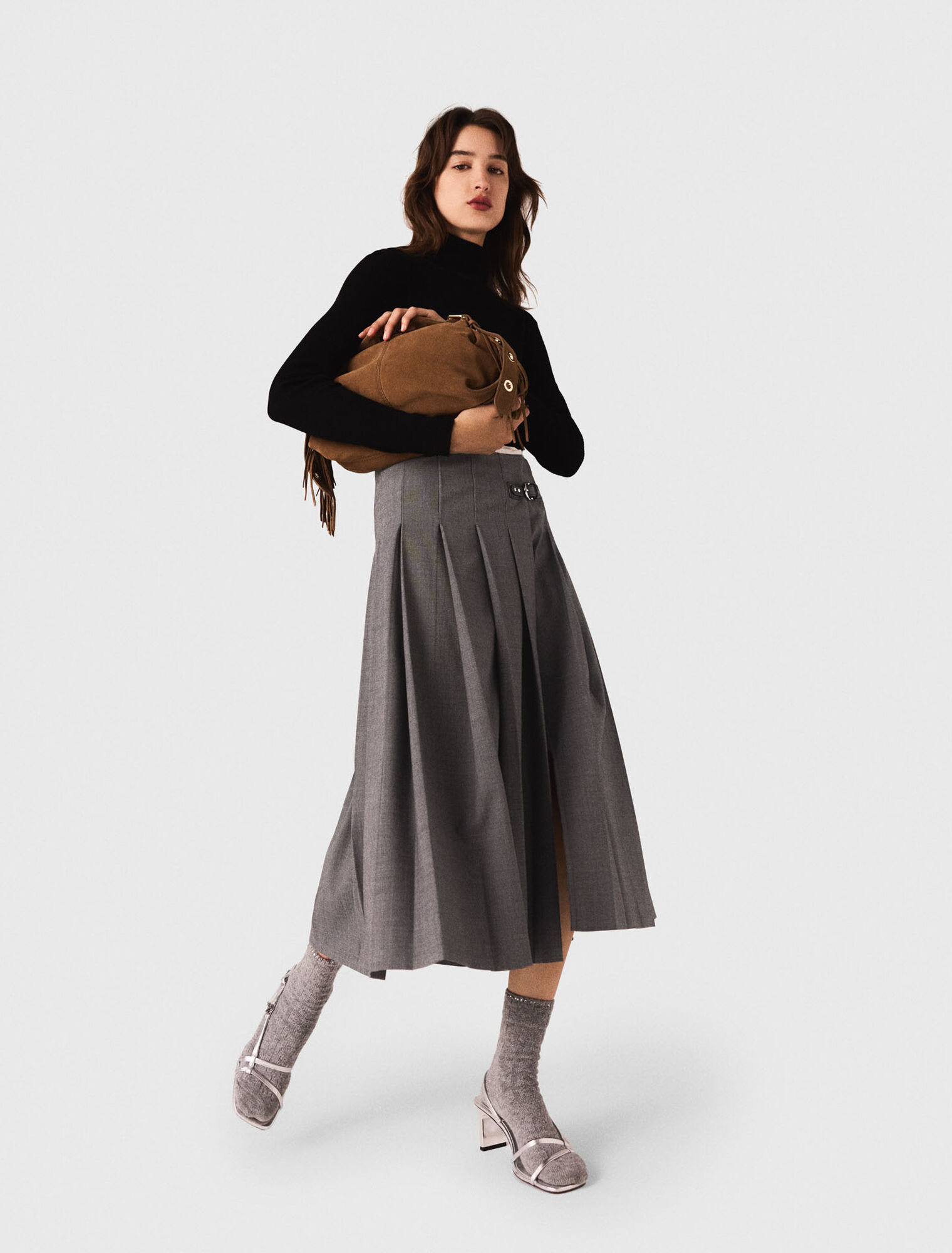 Long pleated skirt