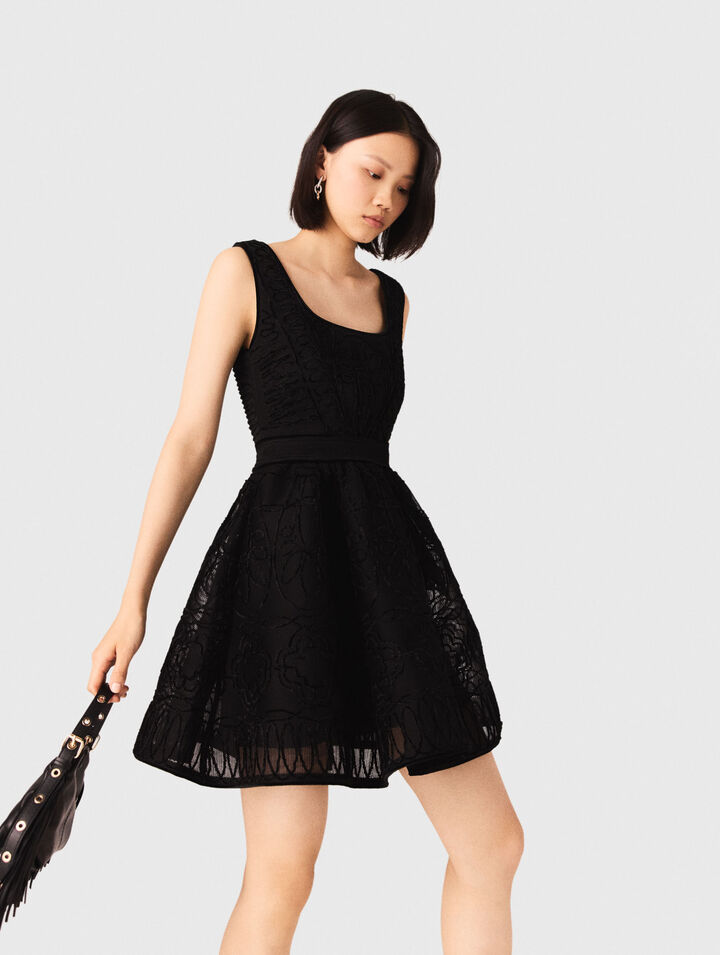 Short embroidered basket knit dress