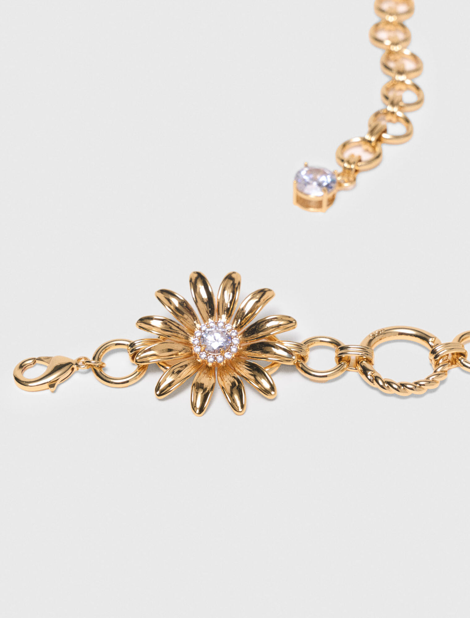 Chain belt with flowers