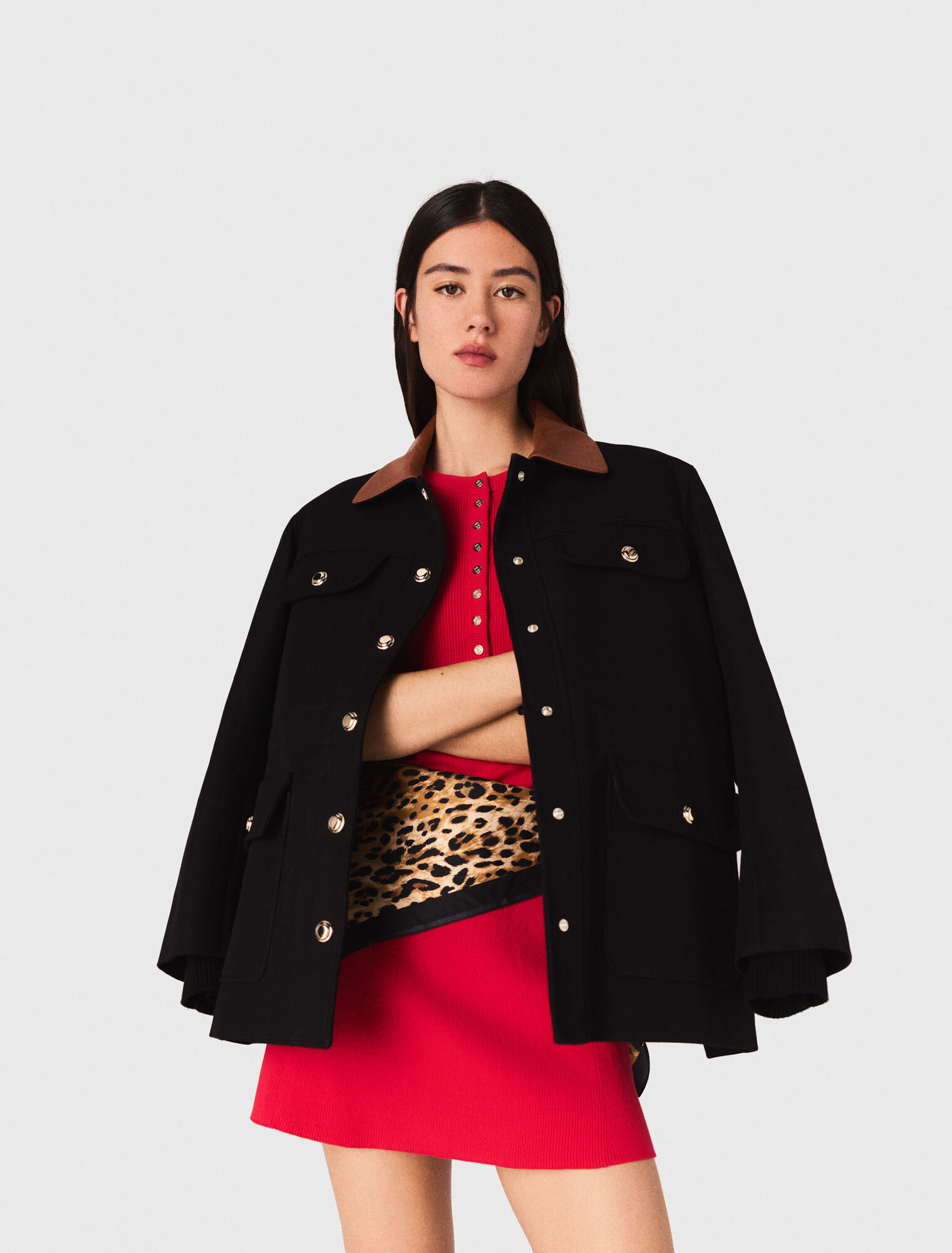 Parka with leather collar