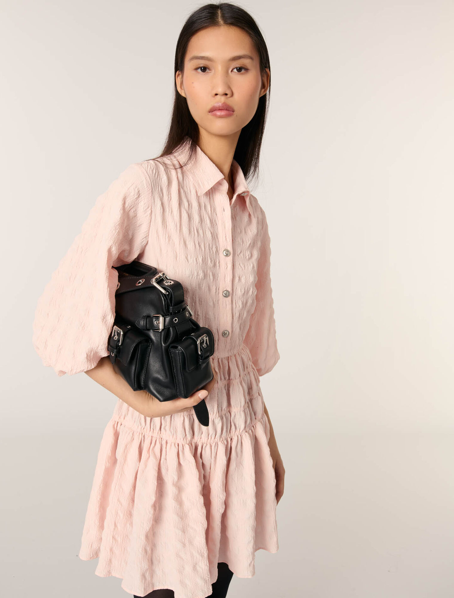 Short satin-effect pleated dress 