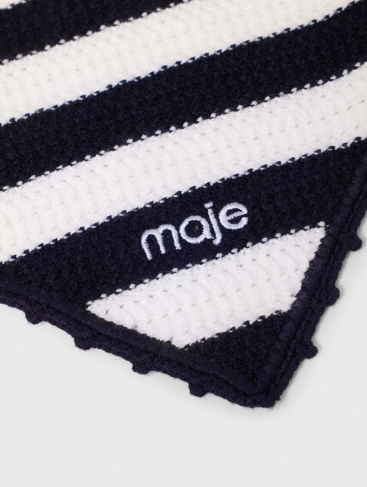 Striped knit triangle