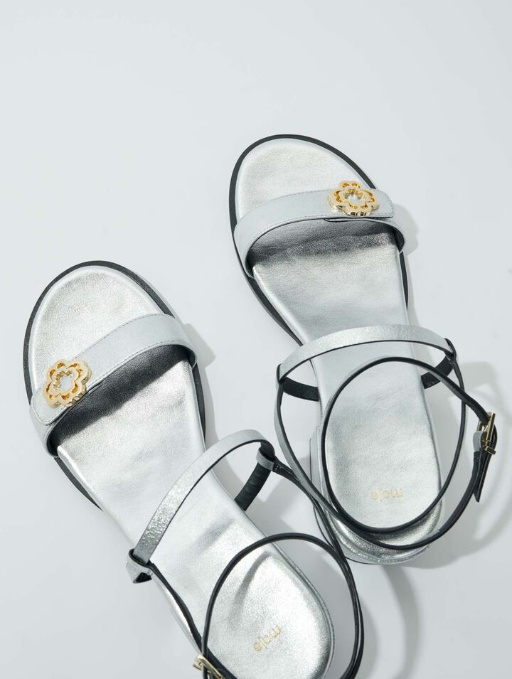 Leather strappy sandals