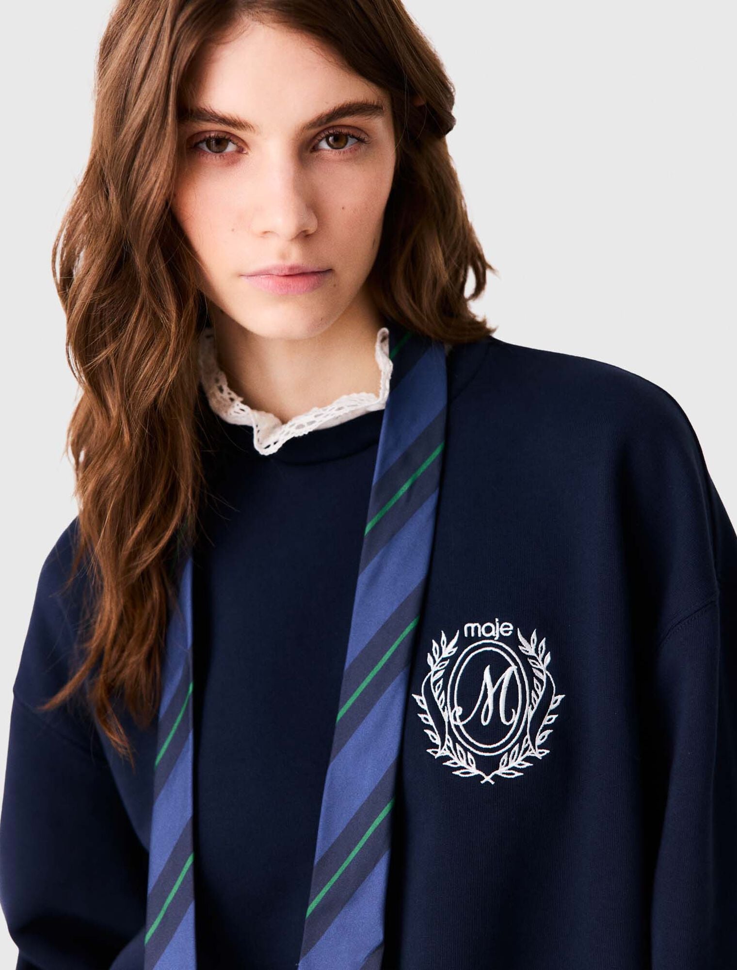 Sweatshirt with poplin details