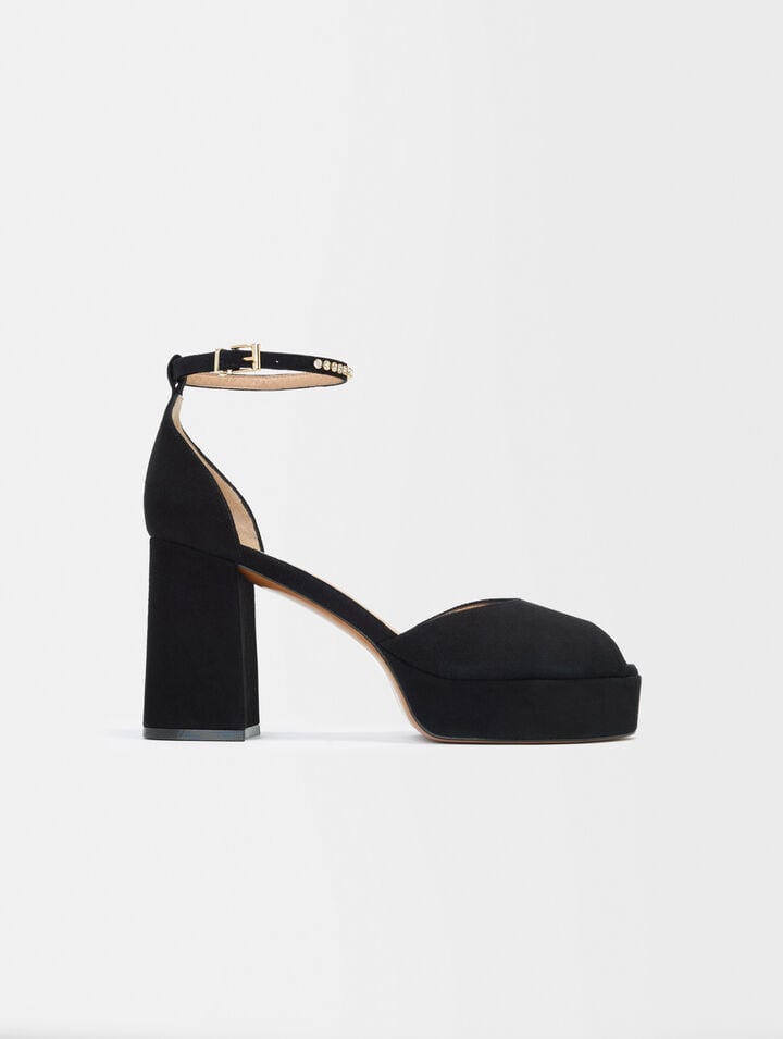 High-heeled sandals