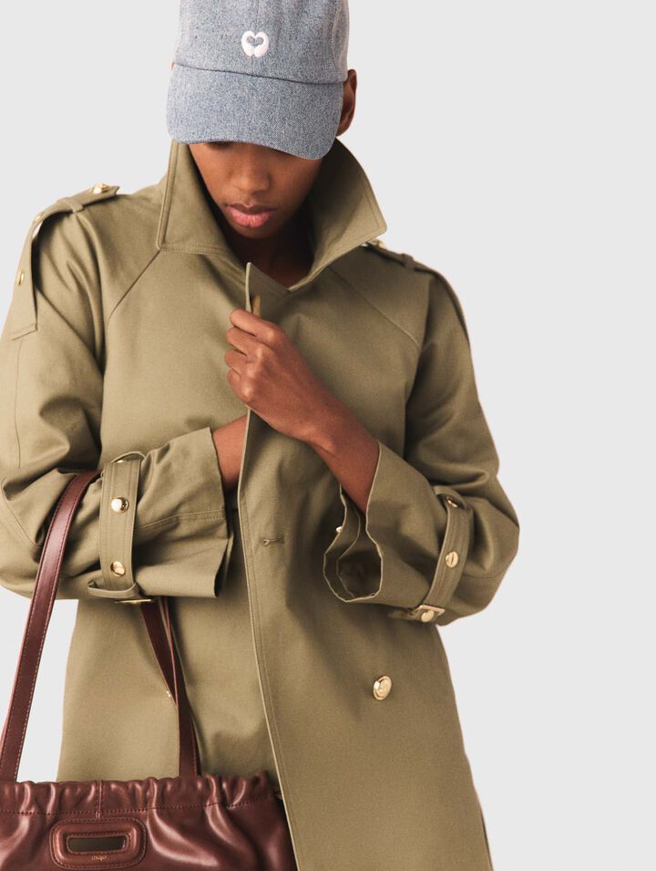 Removable collar stud trench coat