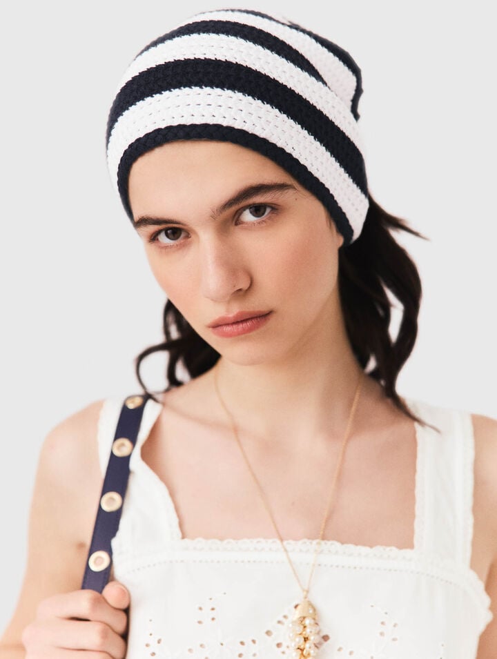 Striped knit triangle