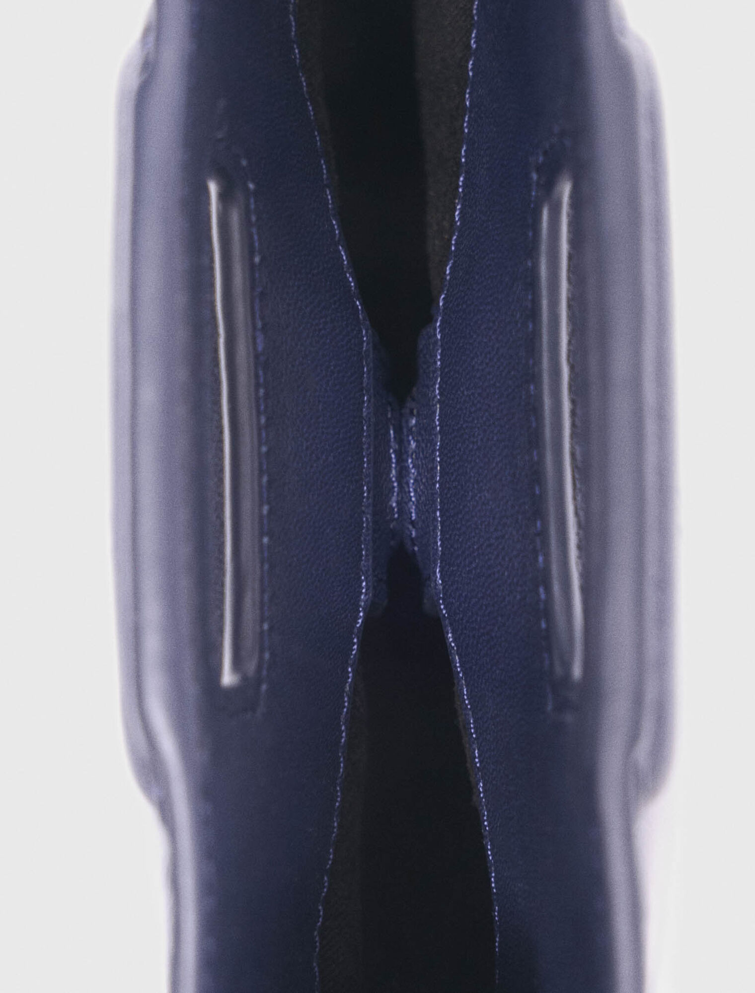 Naplak leather M Mini bag