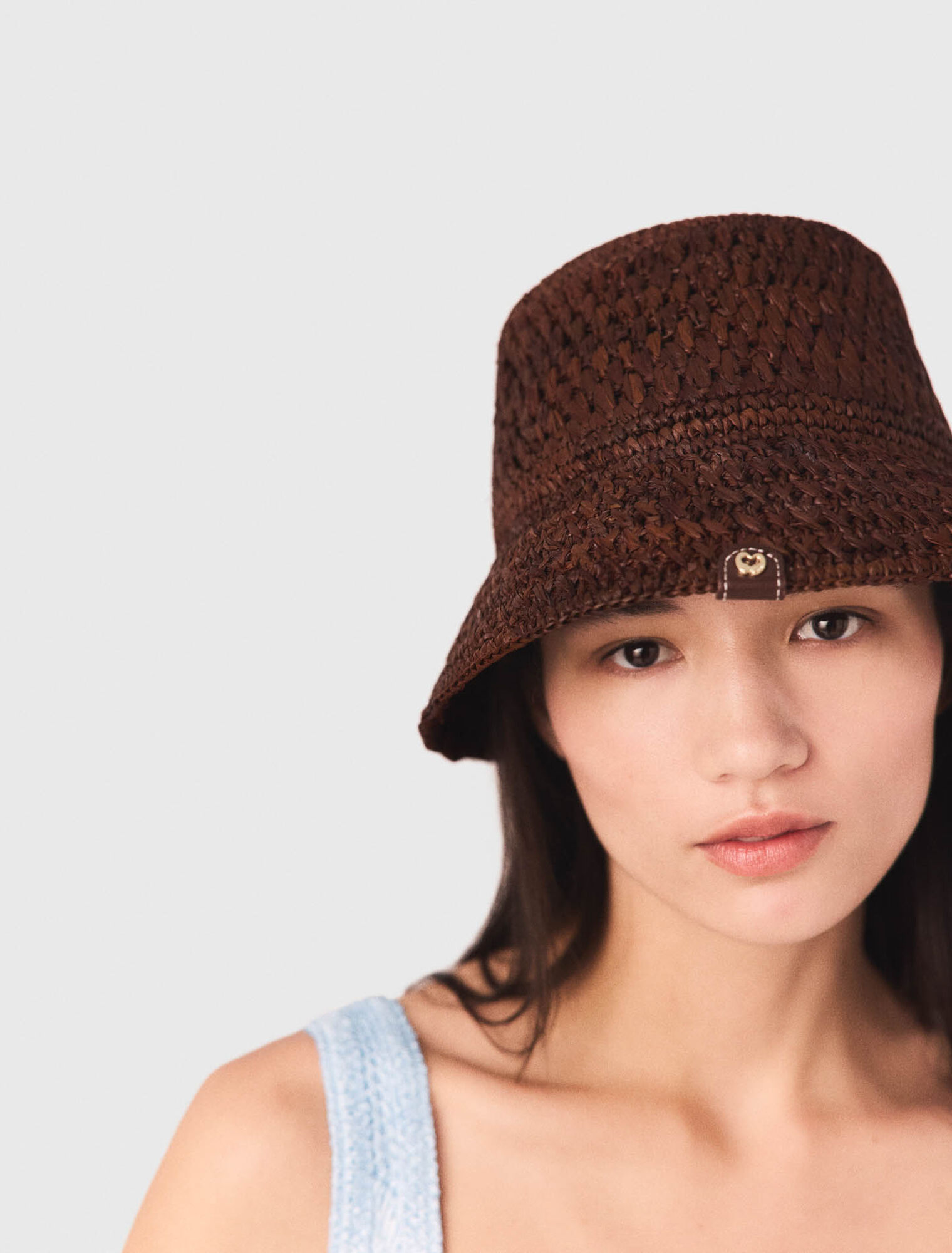 Crochet raffia bucket hat
