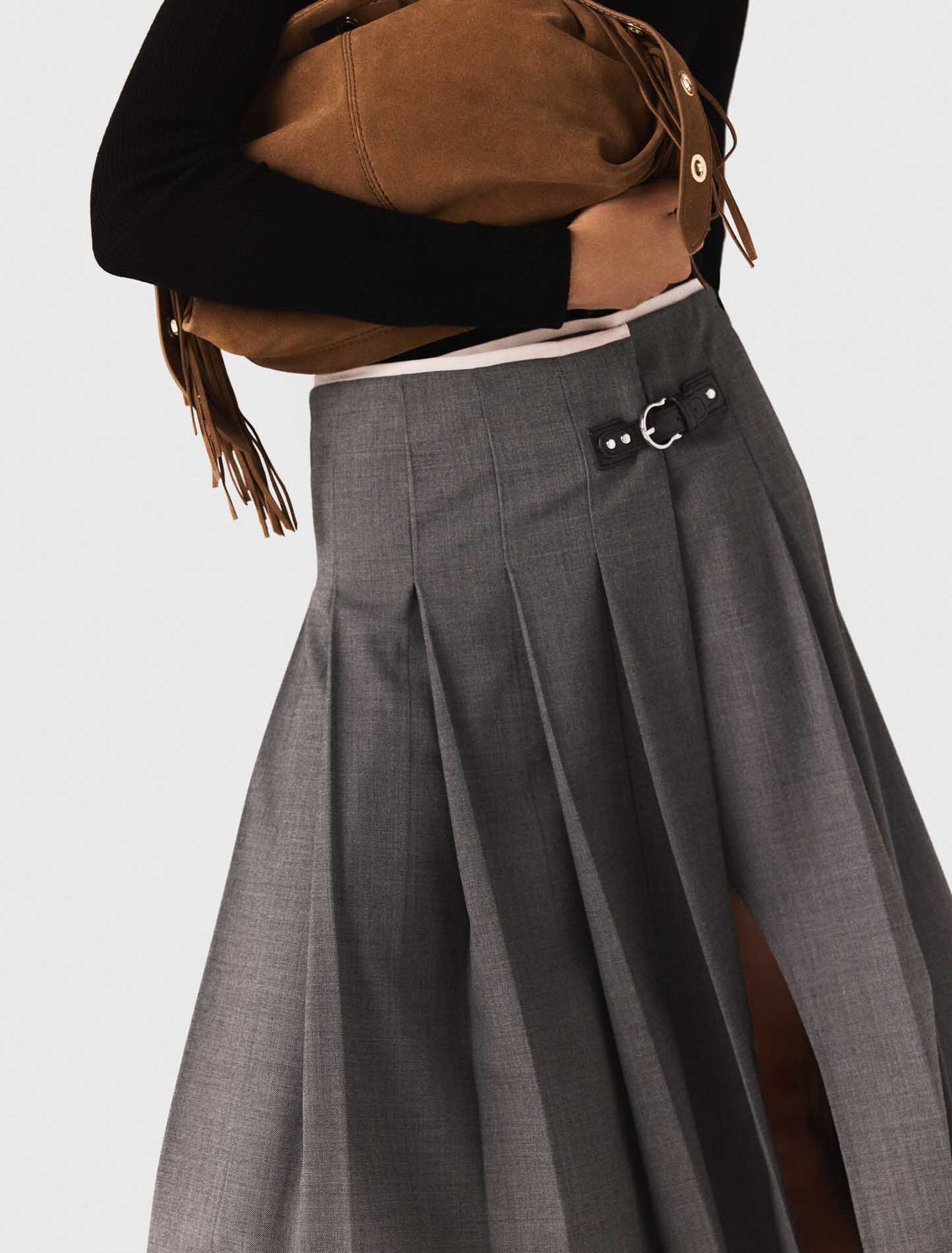 Long pleated skirt