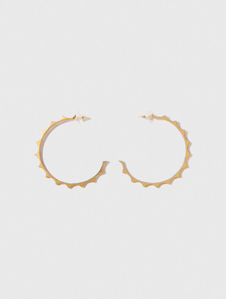 Gold tapered metal hoop earrings