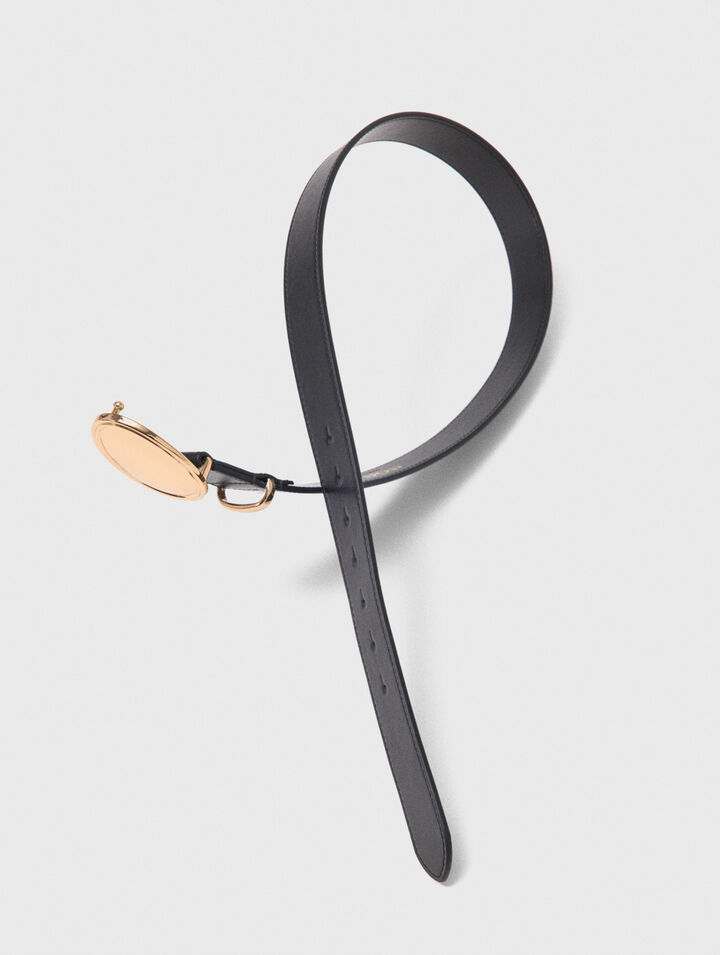 Leather belt with oval buckle