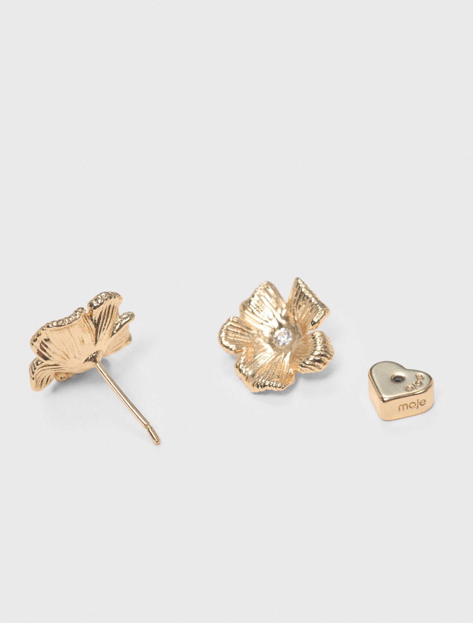 Flower stud earrings