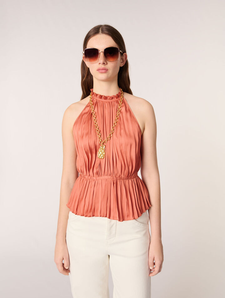 Sleeveless pleated top