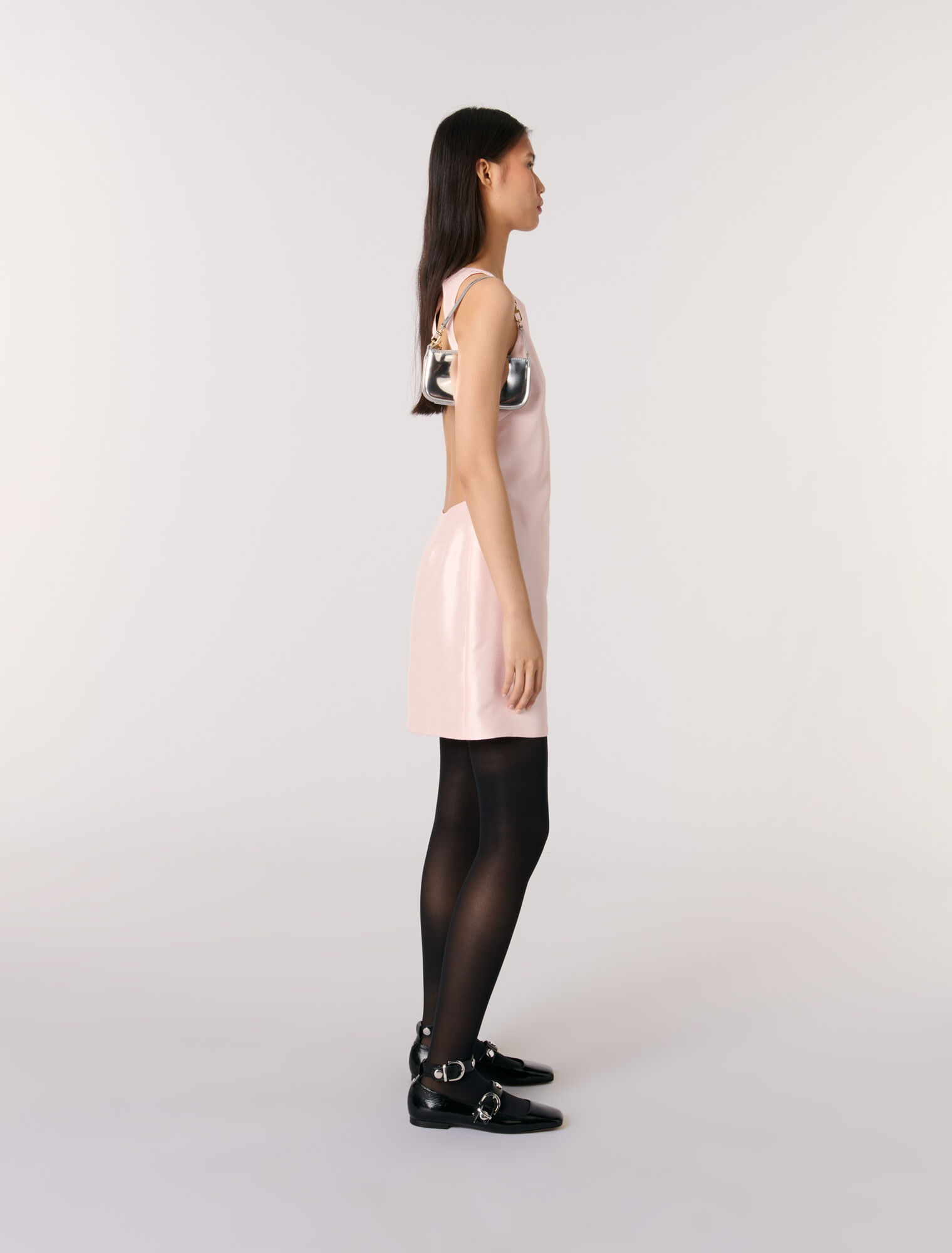 Backless dress