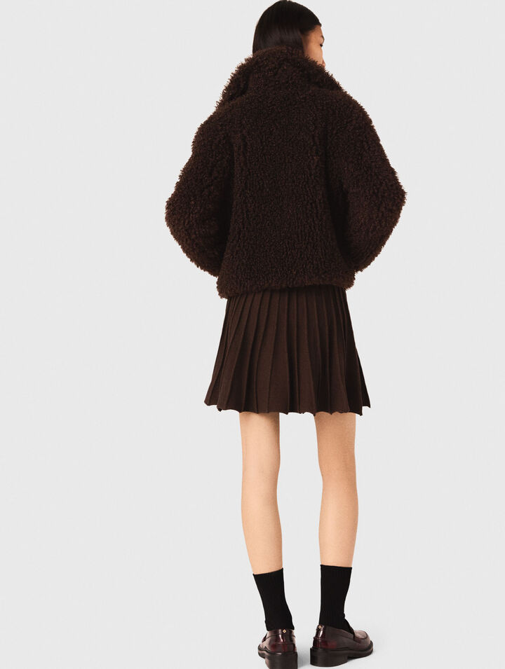 Short curly coat