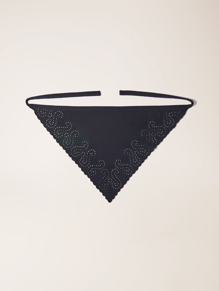 Triangle scarf