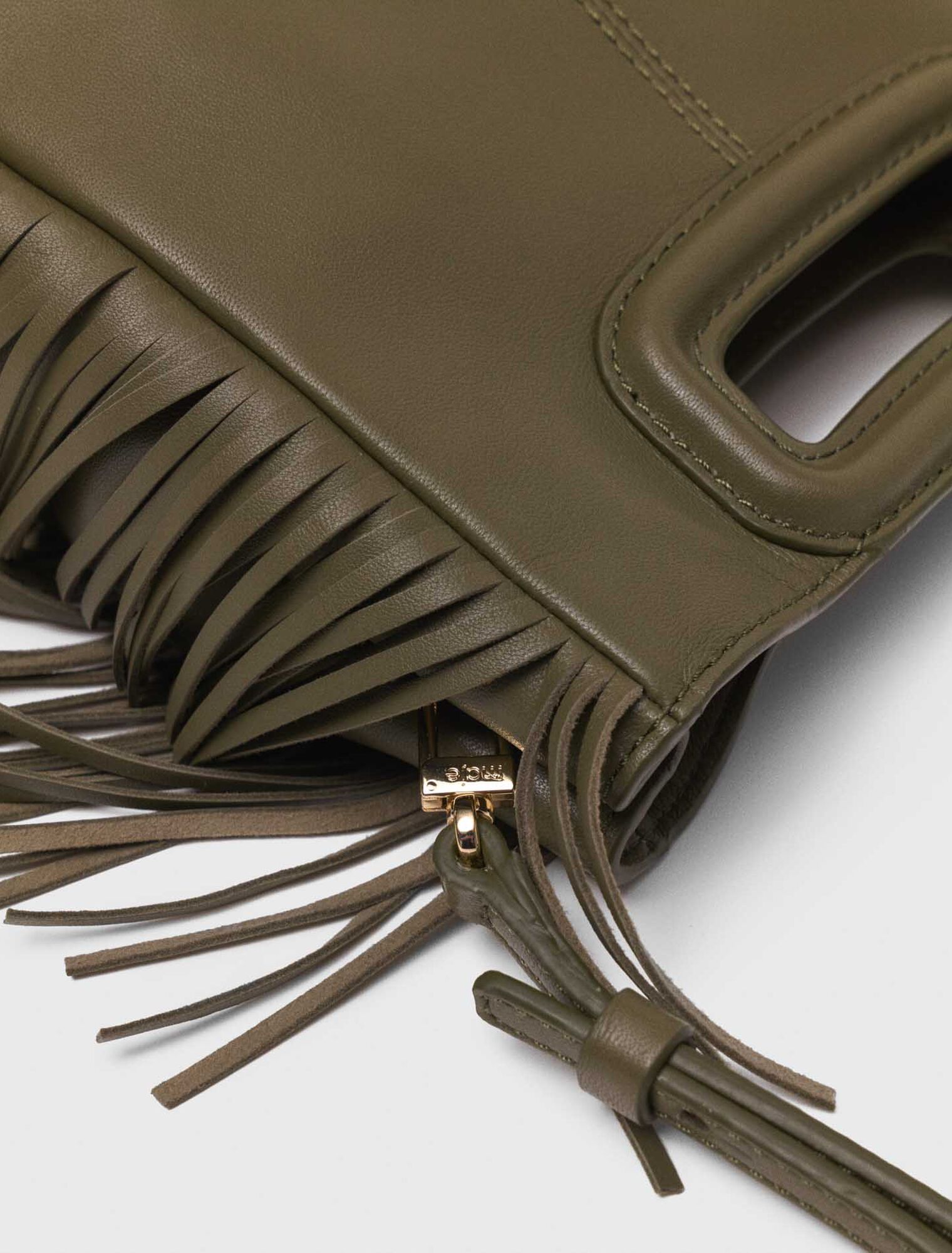 Smooth leather M bag