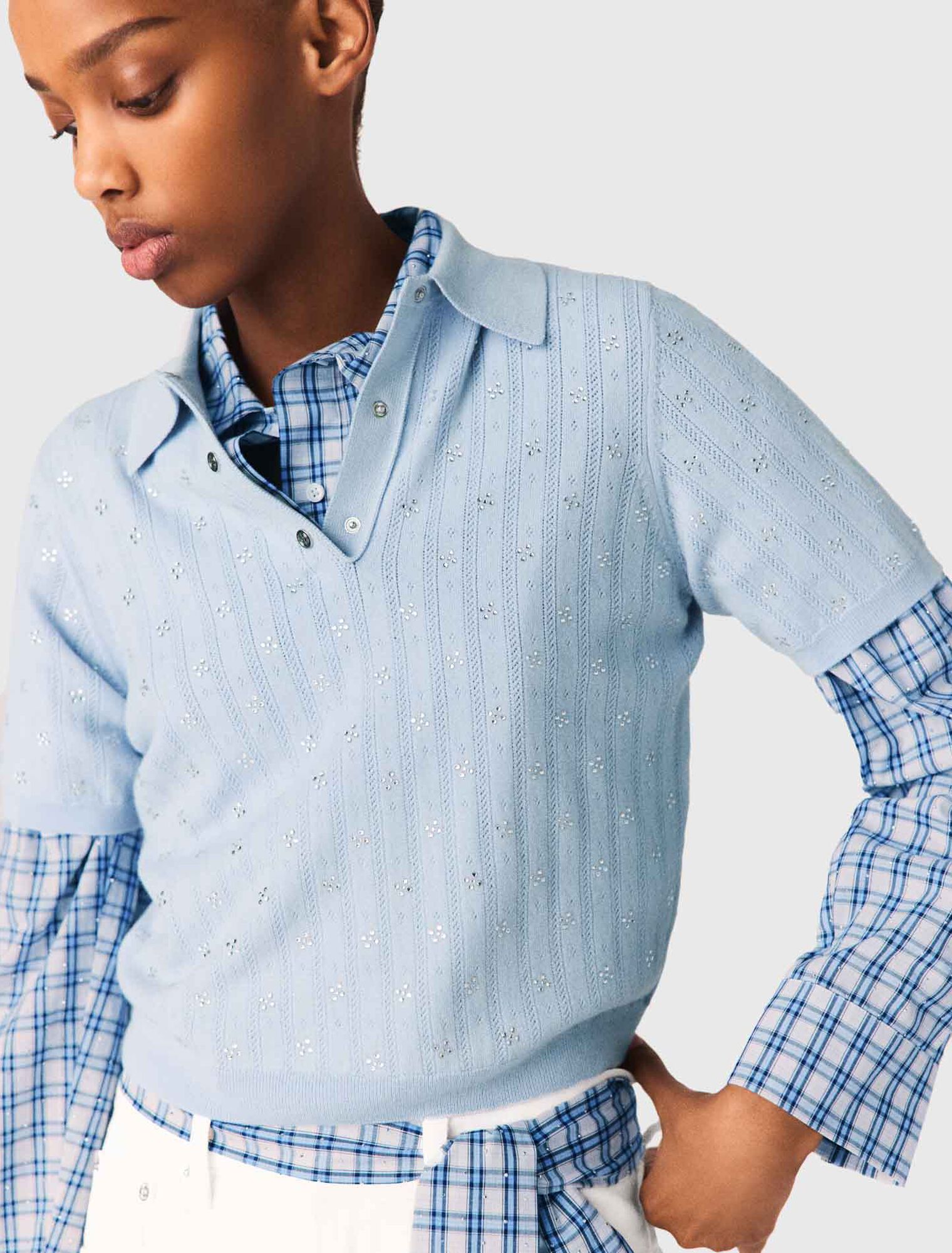 Cropped jumper with rhinestones