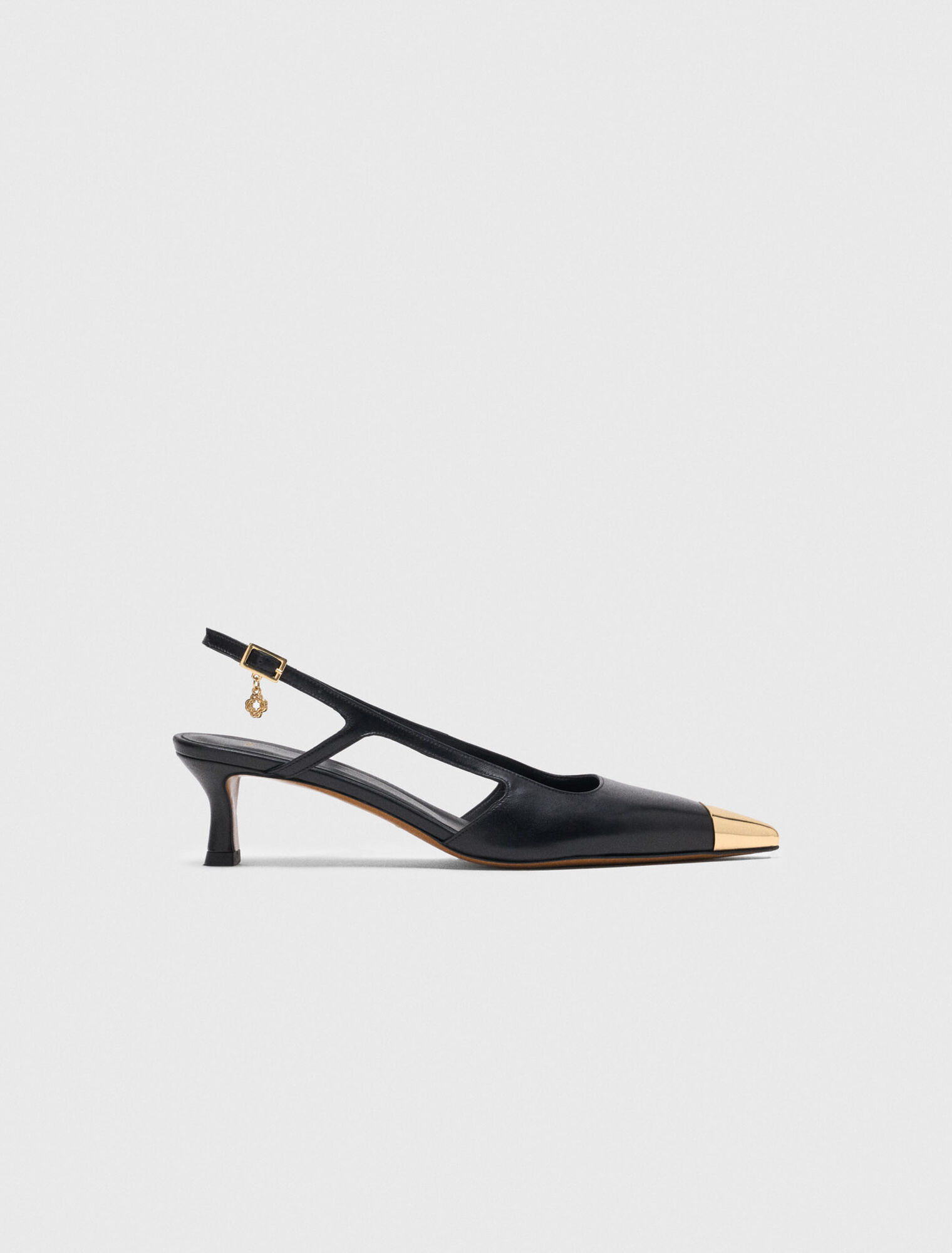 Smooth leather slingback pumps