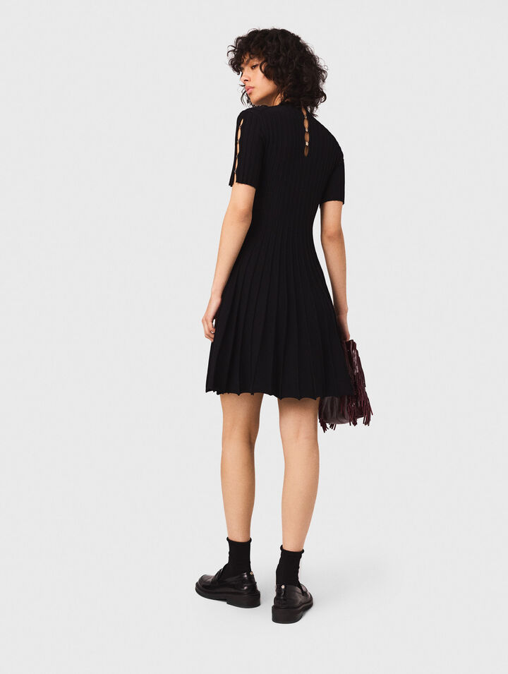 Short knit dress