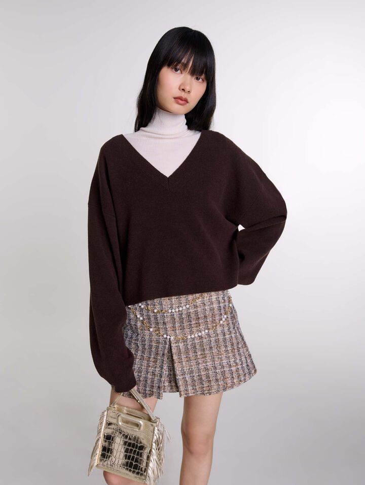 V-neck jumper