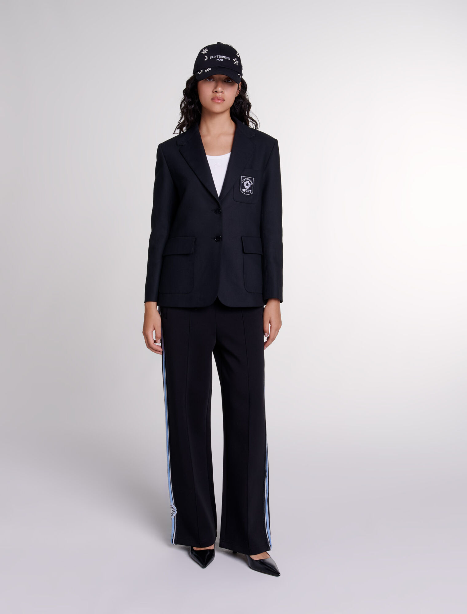 Embroidered suit jacket