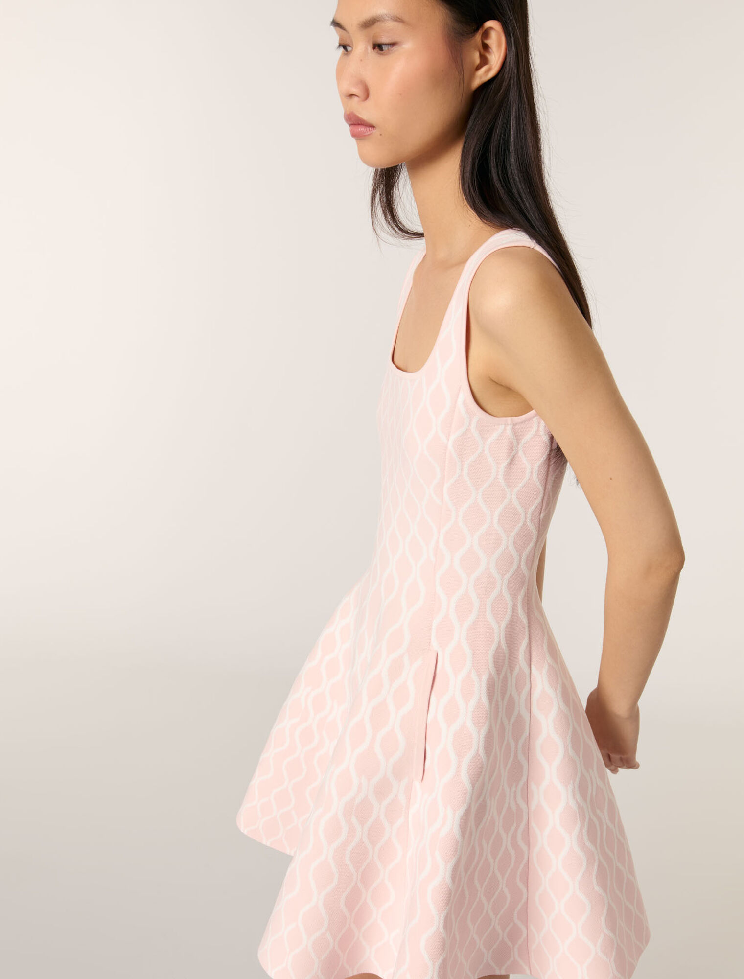 Short jacquard knit dress