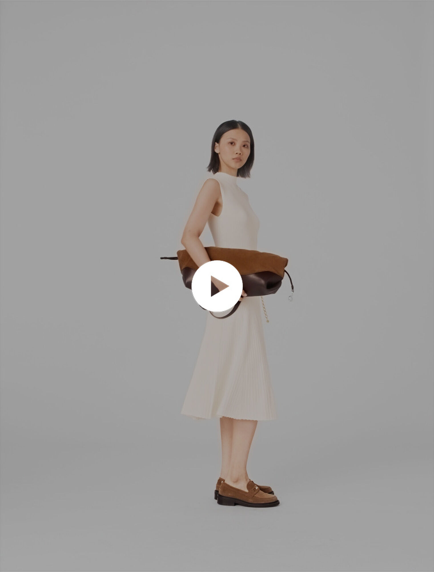 Ribbed dress with side slit